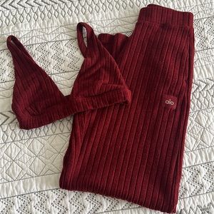 Alo yoga limited color lounge set.